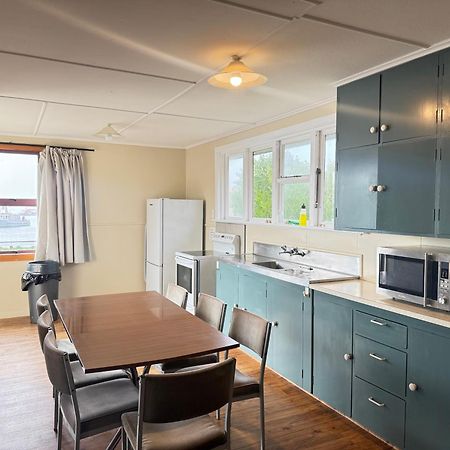 South Sea Hotel - Stewart Island Half-moon Bay Exterior foto