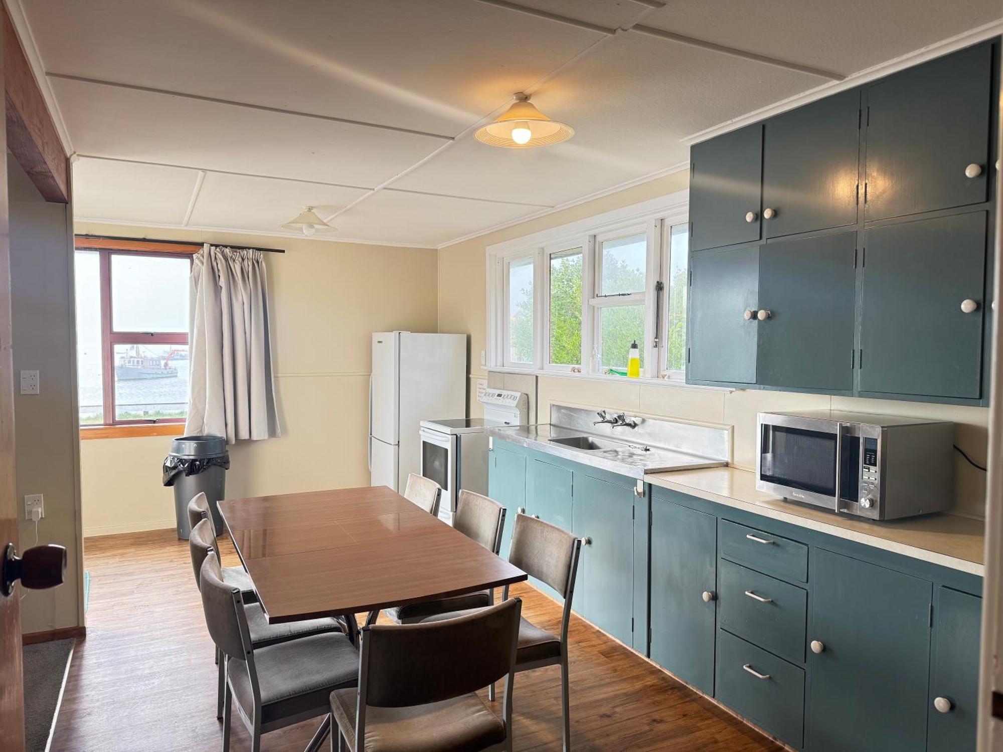 South Sea Hotel - Stewart Island Half-moon Bay Exterior foto
